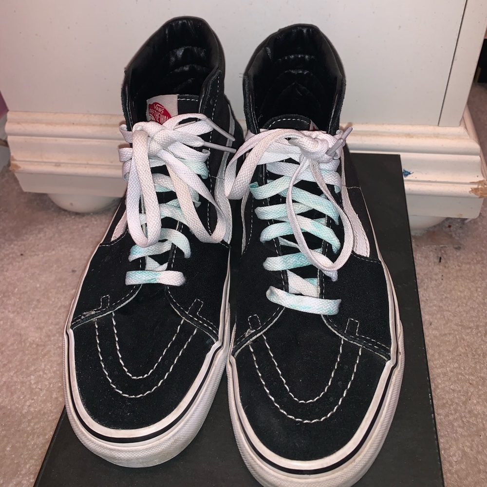Vans SK8-HI Black/White Size: 7M/8.5W
